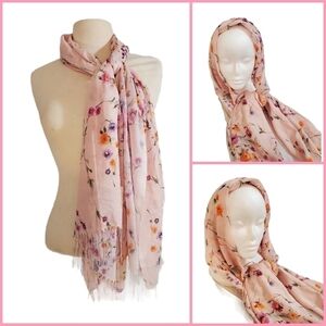 NWT English Home Pastel Pink Floral Fringe Scarf